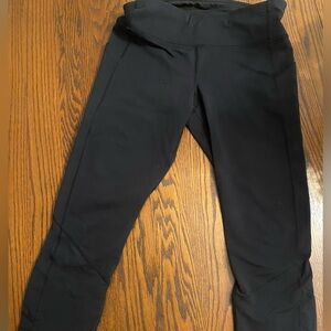 Lululemon Size 8 yoga/fitness leggings